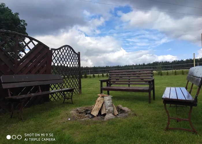 Agroturystyka Lesny Dworek Vakantieboerderij *