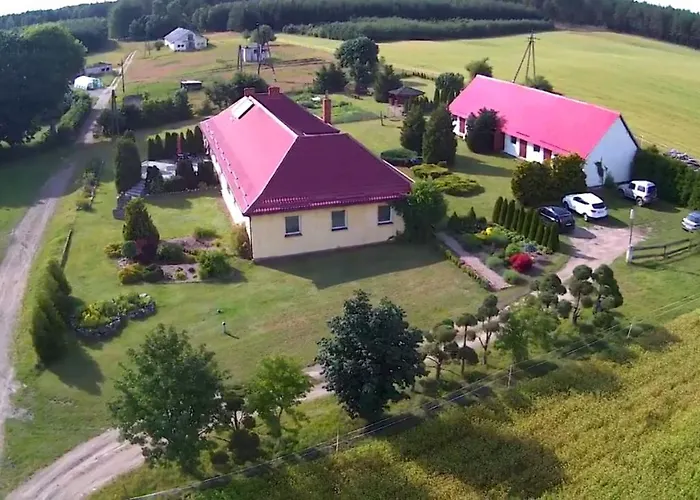 Agroturystyka Lesny Dworek Vakantieboerderij *